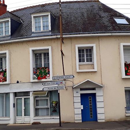 L'Alsacienne Panzió Saint-Pierre-des-Corps Kültér fotó