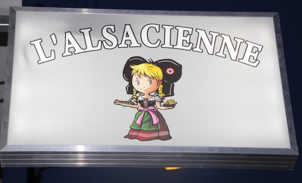 L'Alsacienne Panzió Saint-Pierre-des-Corps Kültér fotó